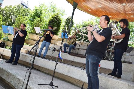 Actuación de la banda Wonderbrass Actuación de la banda Wonderbrass
