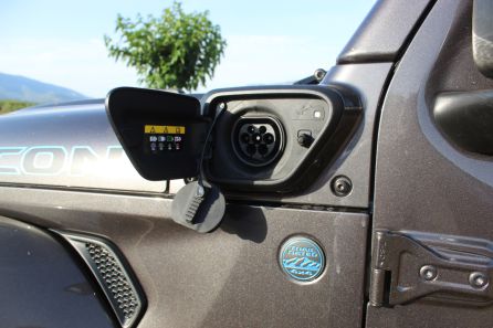 Jeep Wrangler enchufable Jeep Wrangler enchufable