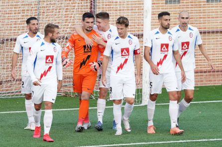 Sus compañeros en el Rayo felicitan a Sotres Sus compañeros en el Rayo felicitan a Sotres