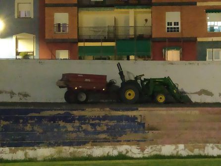 Las máquinas preparadas para la resiembra Las máquinas preparadas para la resiembra