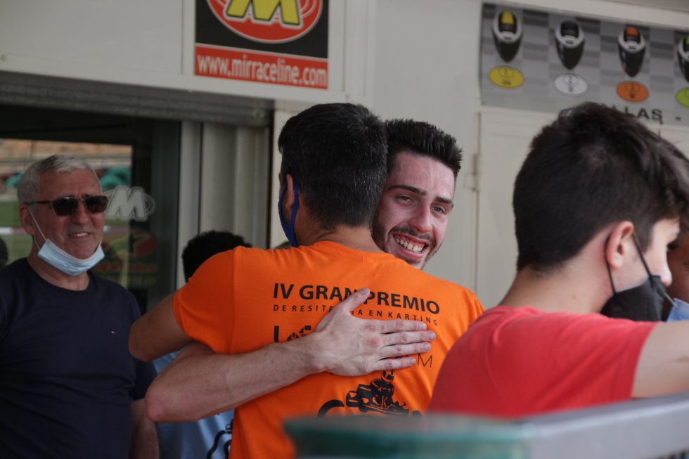 Momento de emoción en el IV Gran Premio Momento de emoción en el IV Gran Premio