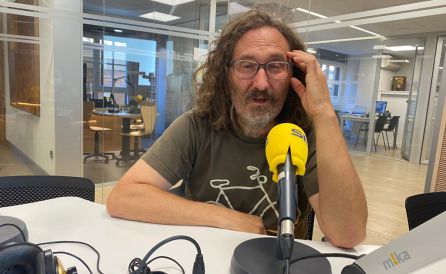 Elías, emocionado ante la sorpresa que le dio la SER Elías, emocionado ante la sorpresa que le dio la SER