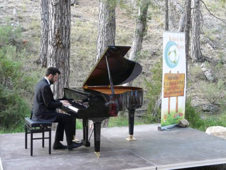 Concierto de pieano en armonía con la naturaleza Concierto de pieano en armonía con la naturaleza
