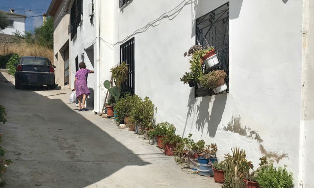 Una buena red de fibra óptica en el medio rural es imprescindible para el teletrabajo. Una buena red de fibra óptica en el medio rural es imprescindible para el teletrabajo.