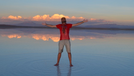 Atardecer mágico en el Salar de Uyum, Bolivia Atardecer mágico en el Salar de Uyum, Bolivia