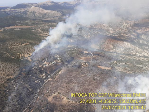 Incendio en la sierra de Gaena Incendio en la sierra de Gaena