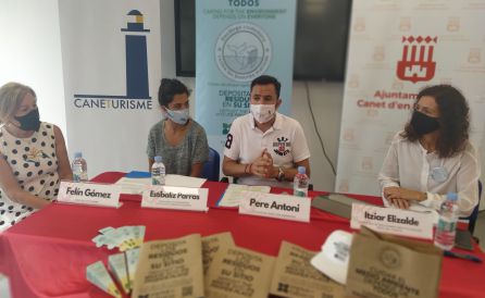 Canet y la Mesa del Tabaco sensibilizarán este verano sobre el problema de las basuras marinas Canet y la Mesa del Tabaco sensibilizarán este verano sobre el problema de las basuras marinas