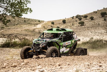 El buggy Can-am Maverick en acción El buggy Can-am Maverick en acción