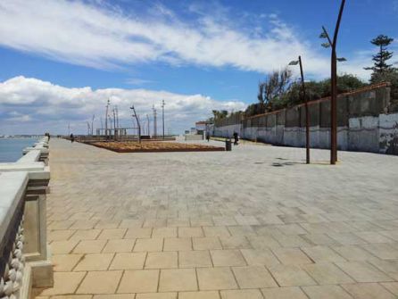 Así se encontraba el Paseo de Santa Bárbara antes de construir el mirador Así se encontraba el Paseo de Santa Bárbara antes de construir el mirador