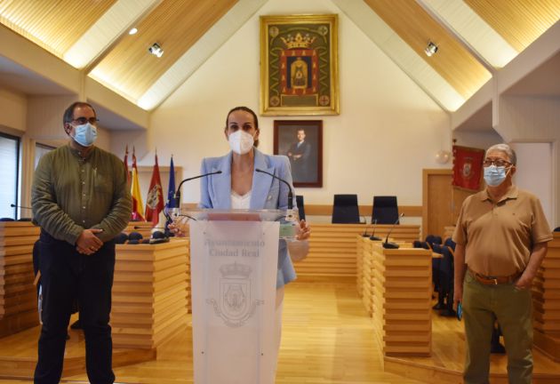 Eva María Masías, alcaldesa de Ciudad Real, ha anunciado este lunes la suspensión de las atracciones de la feria de agosto Eva María Masías, alcaldesa de Ciudad Real, ha anunciado este lunes la suspensión de las atracciones de la feria de agosto