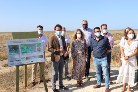 Ana Mestre durante su visita a Trebujena Ana Mestre durante su visita a Trebujena