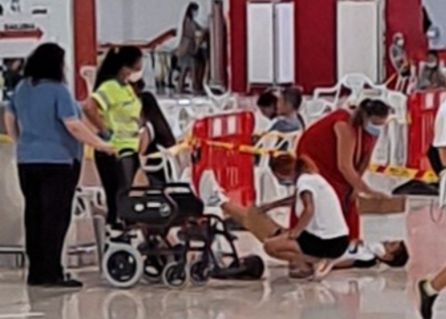 Jóvenes atendidos en el suelo Jóvenes atendidos en el suelo