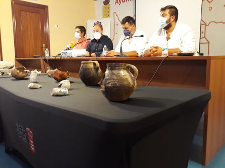 Momento de la conferencia de presentación de los hallazgos Momento de la conferencia de presentación de los hallazgos