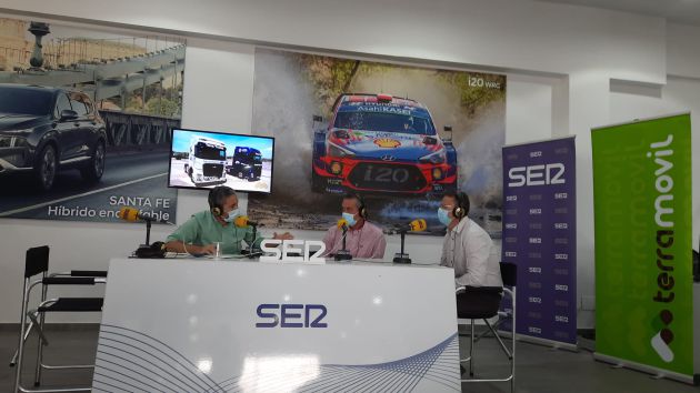 Mariano Jiménez, director general del Grupo Terramovil, y Javier Carreras, gerente de Hyundai Gasmovil Mariano Jiménez, director general del Grupo Terramovil, y Javier Carreras, gerente de Hyundai Gasmovil