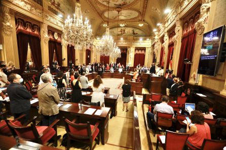 Minuto de silención por las víctimas del covid Minuto de silención por las víctimas del covid