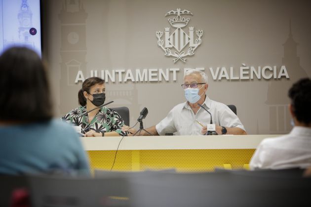 El alcalde de València, Joan Ribò, y la concejala de Servicios Sociales, Isabel Lozano El alcalde de València, Joan Ribò, y la concejala de Servicios Sociales, Isabel Lozano