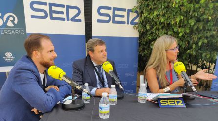 Hoy por Hoy Huelva en directo desde el VI Congreso Internacional de los Frutos Rojos. Casa Colón de Huelva Hoy por Hoy Huelva en directo desde el VI Congreso Internacional de los Frutos Rojos. Casa Colón de Huelva