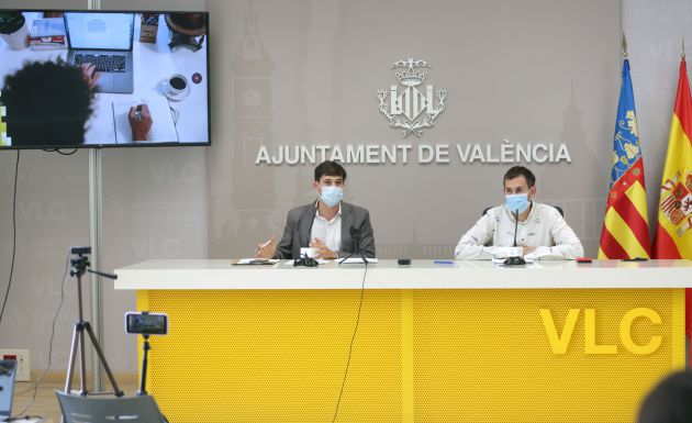 El concejal de Hacienda, Borja Sanjuán, del PSPV, y el vicealcalde de València, Sergi Campillo, de Compromís, comparecen tras la Junta de Gobierno Local El concejal de Hacienda, Borja Sanjuán, del PSPV, y el vicealcalde de València, Sergi Campillo, de Compromís, comparecen tras la Junta de Gobierno Local