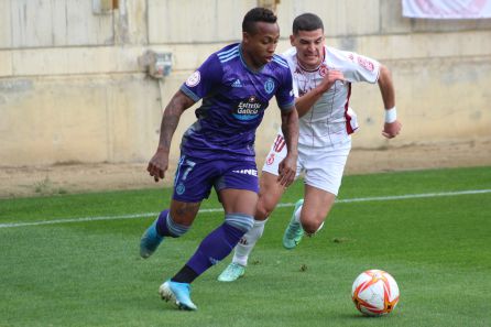 Buenacasa persigue a Paulo Vitor Buenacasa persigue a Paulo Vitor