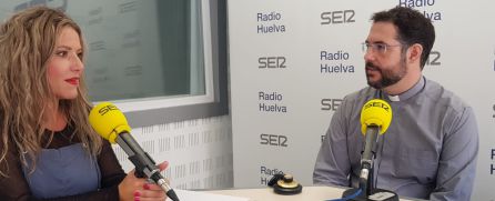 Isaac Moreno Sanz, rector del Seminario de Huelva y Ana Gil, periodista de la SER de Huelva Isaac Moreno Sanz, rector del Seminario de Huelva y Ana Gil, periodista de la SER de Huelva