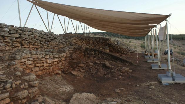 Poblado prehistórico de Villavieja, en Fuentes de Cesna, anejo de Algarinejo (Granada). Está siendo investigado por la Universidad de Granada (UGR) Poblado prehistórico de Villavieja, en Fuentes de Cesna, anejo de Algarinejo (Granada). Está siendo investigado por la Universidad de Granada (UGR)