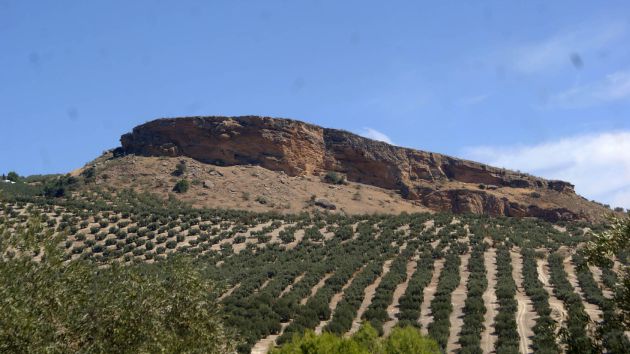 Poblado prehistórico de Villavieja, en Fuentes de Cesna, anejo de Algarinejo (Granada). Está siendo investigado por la Universidad de Granada (UGR) Poblado prehistórico de Villavieja, en Fuentes de Cesna, anejo de Algarinejo (Granada). Está siendo investigado por la Universidad de Granada (UGR)