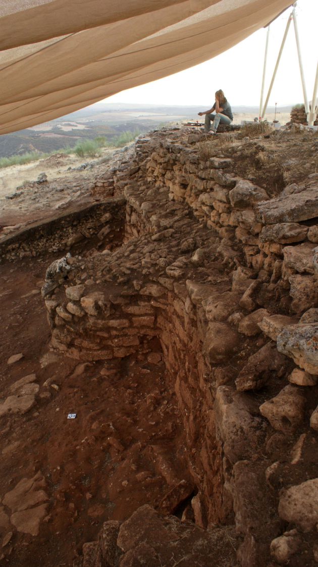 Poblado prehistórico de Villavieja, en Fuentes de Cesna, anejo de Algarinejo (Granada). Está siendo investigado por la Universidad de Granada (UGR) Poblado prehistórico de Villavieja, en Fuentes de Cesna, anejo de Algarinejo (Granada). Está siendo investigado por la Universidad de Granada (UGR)