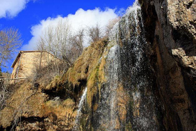 Cascada del Molino, en el río Júcar, en Tragacete (Cuenca). Cascada del Molino, en el río Júcar, en Tragacete (Cuenca).