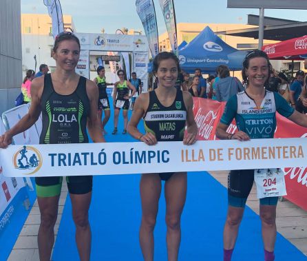 Las vendedoras en categoría femenina Las vendedoras en categoría femenina