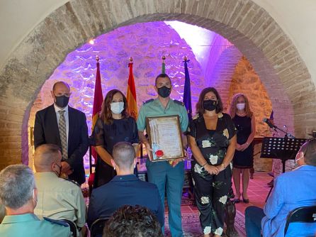 Entrega del reconocimiento a la Guardia Civil de Jódar Entrega del reconocimiento a la Guardia Civil de Jódar
