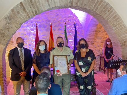 Entrega del reconocimiento a la Brigada Guzmán el Bueno X Entrega del reconocimiento a la Brigada Guzmán el Bueno X