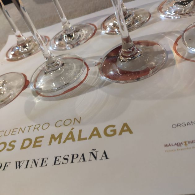 Cata de vinos malagueños viejos Cata de vinos malagueños viejos