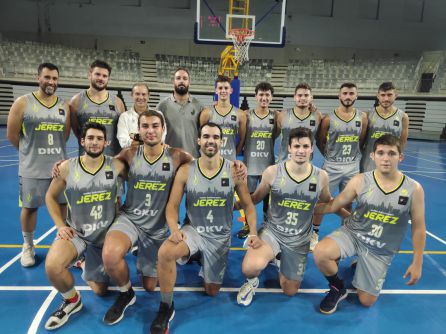 Jugadores del DKV Jerez celebrando el triunfo Jugadores del DKV Jerez celebrando el triunfo