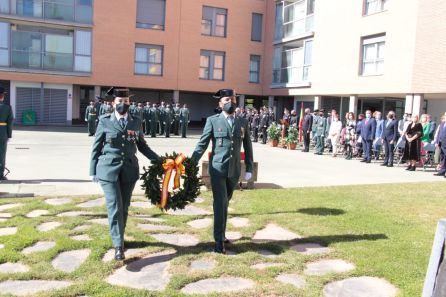 Acto de homenaje a los caídos Acto de homenaje a los caídos