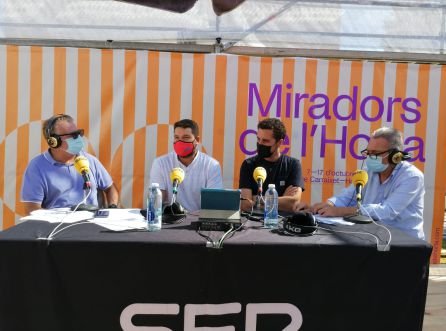 Javier Orts y Jaime Pire, en un momento de la charla en Albalat dels Sorells. Javier Orts y Jaime Pire, en un momento de la charla en Albalat dels Sorells.