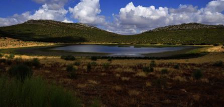 Laguna de la Alberquilla, declarada Monumento Natural Laguna de la Alberquilla, declarada Monumento Natural