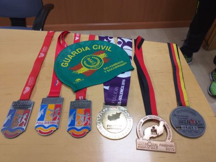 Algunas de las medallas conseguidas por Araceli García Algunas de las medallas conseguidas por Araceli García