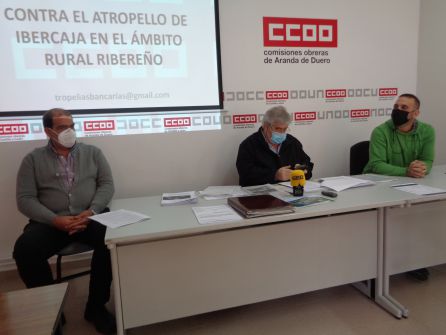 El promotor de la bodega, acompañado por Pablo Cabrerizo (izq) y Rubén Moro (dcha) El promotor de la bodega, acompañado por Pablo Cabrerizo (izq) y Rubén Moro (dcha)