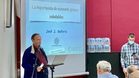 Momento de la intervención de Manuel Ogallar, presidente de la Cooperativa Stmo. Cristo de la Misericordia de Jódar Momento de la intervención de Manuel Ogallar, presidente de la Cooperativa Stmo. Cristo de la Misericordia de Jódar