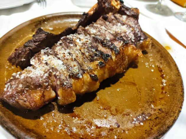 Txuleta de frisona vieja a la parrilla Txuleta de frisona vieja a la parrilla