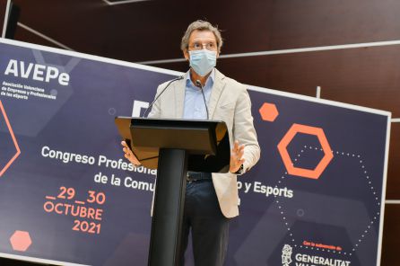 Premio a ESAT por su trayectoria profesional Premio a ESAT por su trayectoria profesional