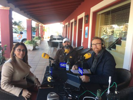 Guadalupe Morcillo y Pedro José Hidalgo con José Manuel León. Hoy por Hoy Córdoba desde Santa Cruz. Guadalupe Morcillo y Pedro José Hidalgo con José Manuel León. Hoy por Hoy Córdoba desde Santa Cruz.