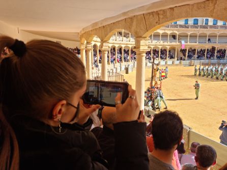Alrededor de 3.000 personas han asistido a la formación de Sábado Legionario en la plaza de toros de Ronda Alrededor de 3.000 personas han asistido a la formación de Sábado Legionario en la plaza de toros de Ronda