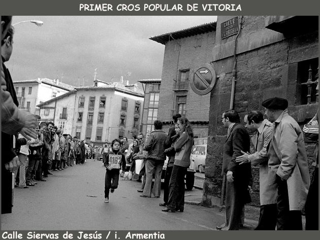 El cross a su paso por Siervas de Jesús El cross a su paso por Siervas de Jesús