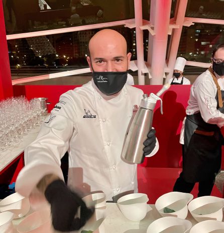 Raul Resino con la espuma de galeras Raul Resino con la espuma de galeras