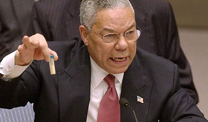 Colin Powell muestra sus pruebas contra Irak