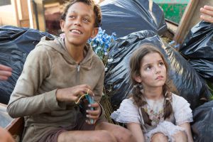 Crítica de Trash, el nuevo trabajo de Stephen Daldry, director de 'Las horas': Pobreza dulcificada Crítica de Trash, el nuevo trabajo de Stephen Daldry, director de 'Las horas': Pobreza dulcificada