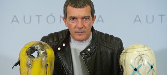 MADRID, SPAIN - JANUARY 20: Spanish actor Antonio Banderas attends the "Automata" photocall at the Intercontinental Hotel on January 20, 2015 in Madrid, Spain. (Photo by Carlos Alvarez/Getty Images) MADRID, SPAIN - JANUARY 20: Spanish actor Antonio Banderas attends the "Automata" photocall at the Intercontinental Hotel on January 20, 2015 in Madrid, Spain. (Photo by Carlos Alvarez/Getty Images)