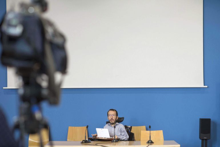 Pablo Echenique encabezó la candidatura alternativa a la que avalaba Pablo Iglesias en Aragón Pablo Echenique encabezó la candidatura alternativa a la que avalaba Pablo Iglesias en Aragón
