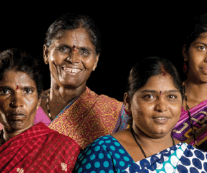 Voces de mujeres sin fronteras Voces de mujeres sin fronteras